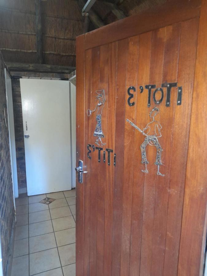 Hostel 1322 Backpackers International Pretoria-Noord Exterior foto