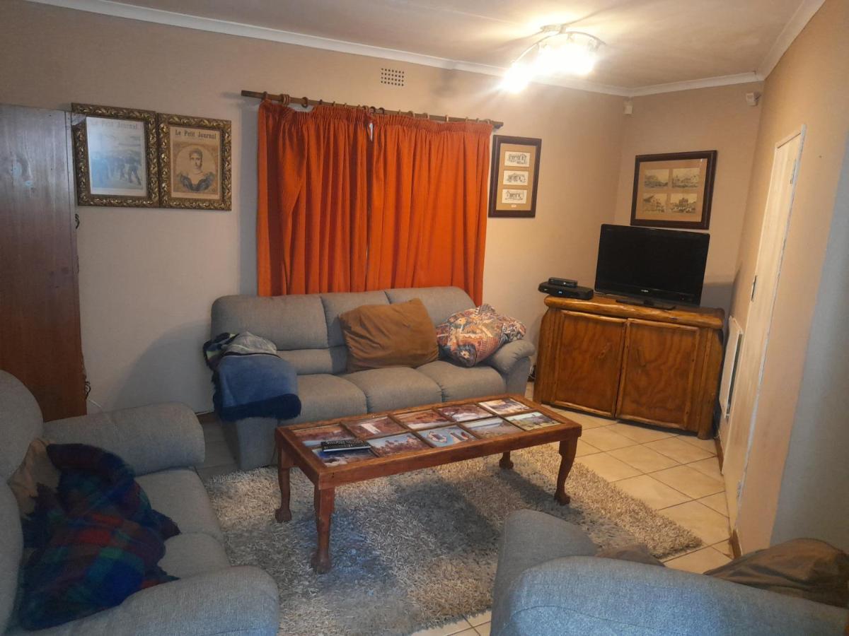 Hostel 1322 Backpackers International Pretoria-Noord Exterior foto
